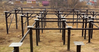 Свайный фундамент под ключ цена с установкой в Бердске от 510 рублей/м2| установка свайного фундамента под дом под ключ недорого